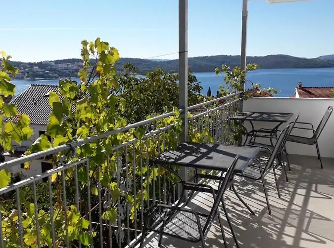 Babic Lägenhet Trogir